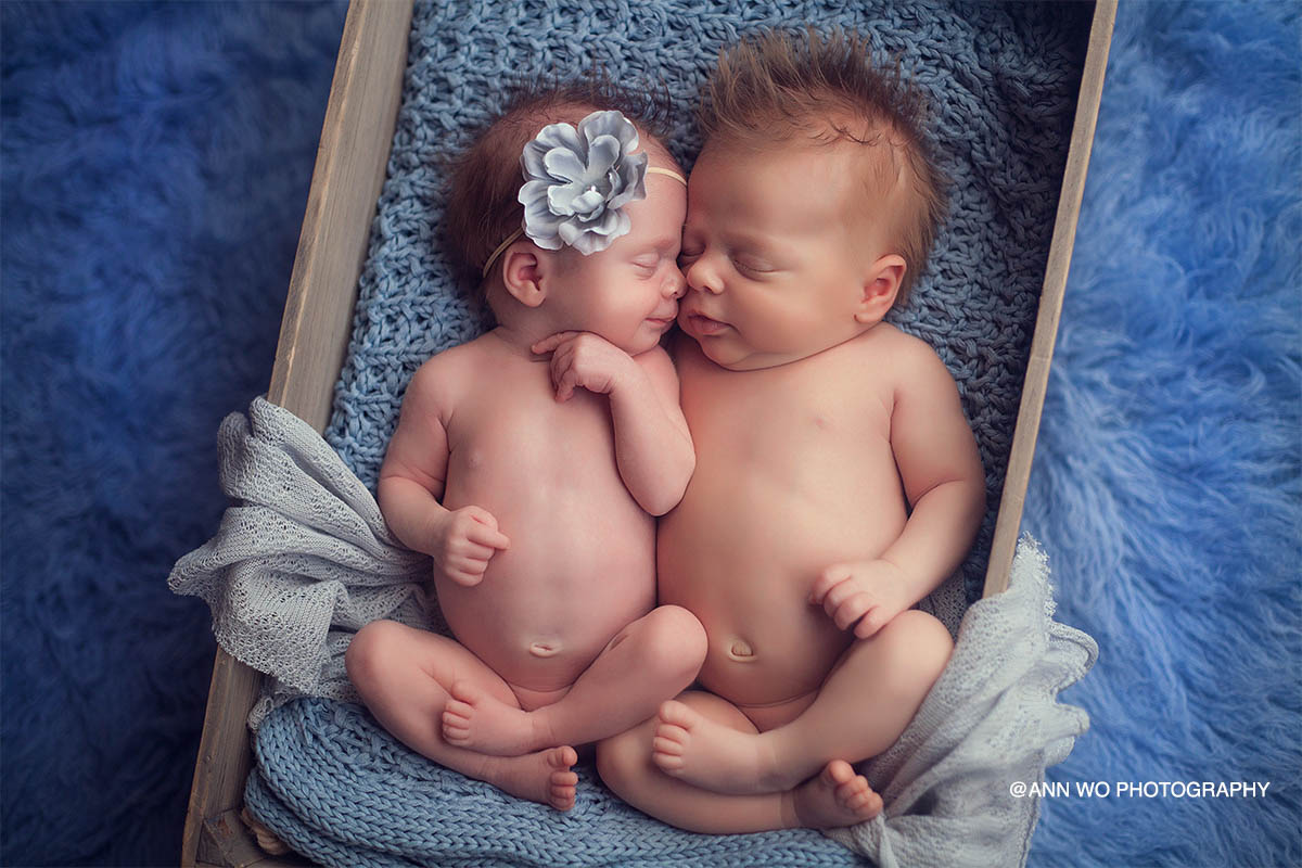 Newborn photography session – Twins – Bedford